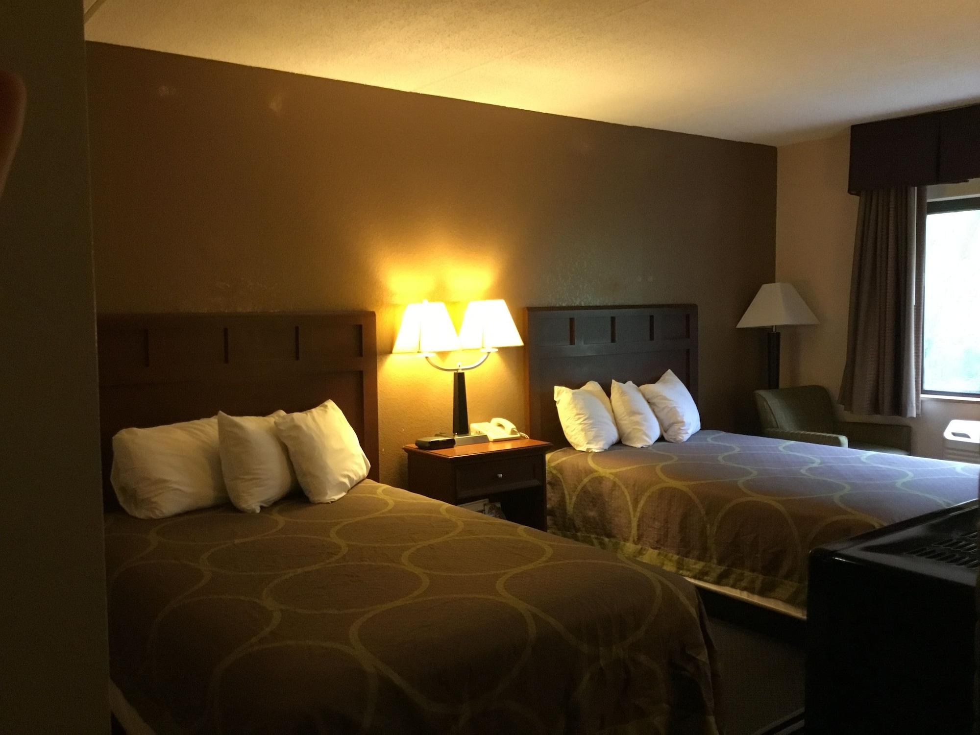 ซูเปอร์ 8 บาย วินด์แฮม แมนเชสเตอร์ แอร์พอร์ต Hotel ภายนอก รูปภาพ